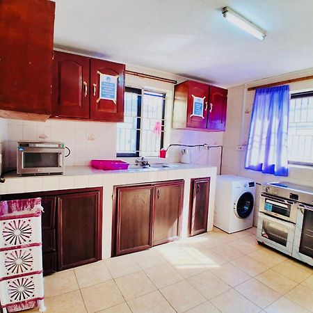 Zunox Guest House Φρίταουν Εξωτερικό φωτογραφία