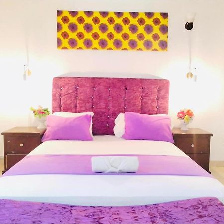 Zunox Guest House Φρίταουν Εξωτερικό φωτογραφία