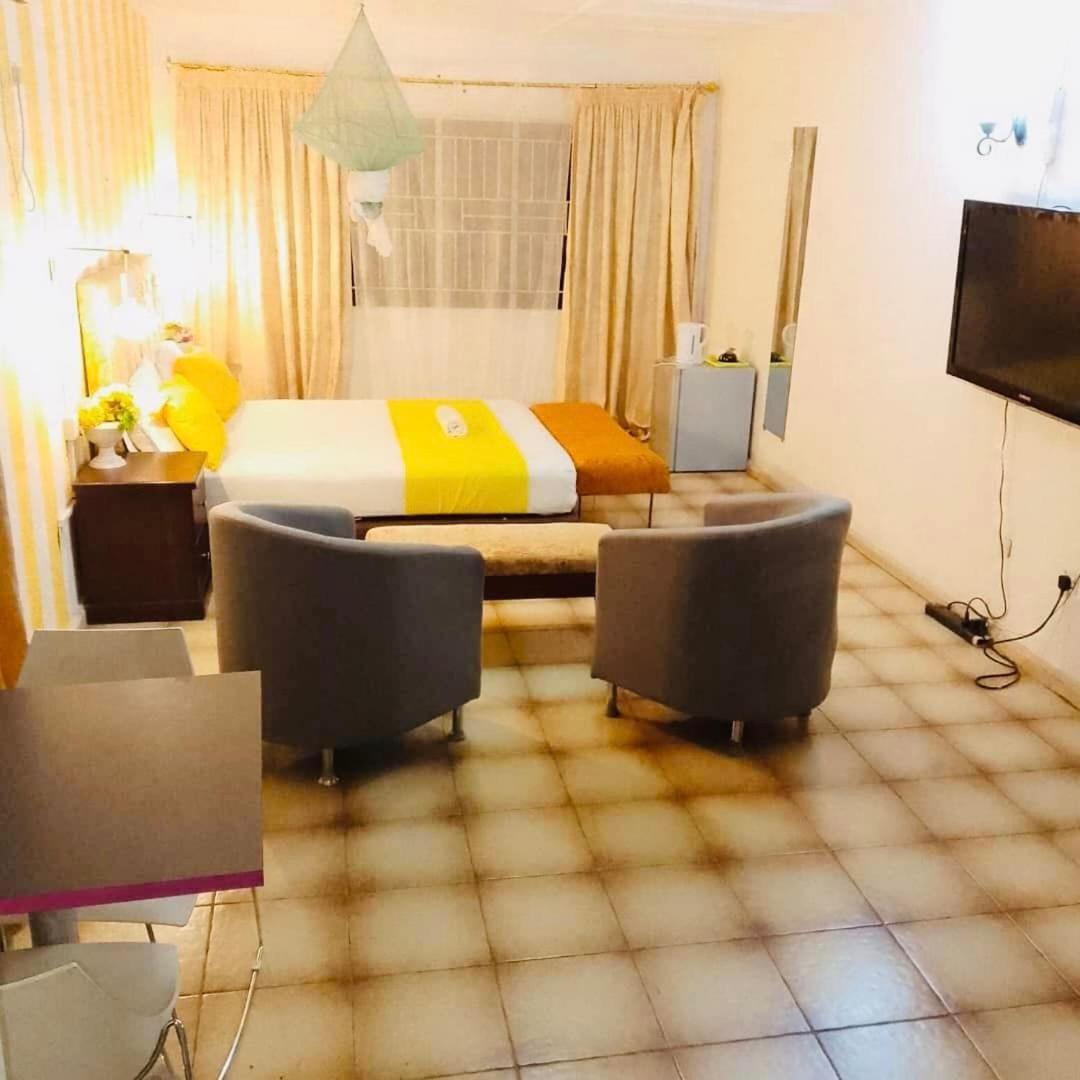 Zunox Guest House Φρίταουν Εξωτερικό φωτογραφία