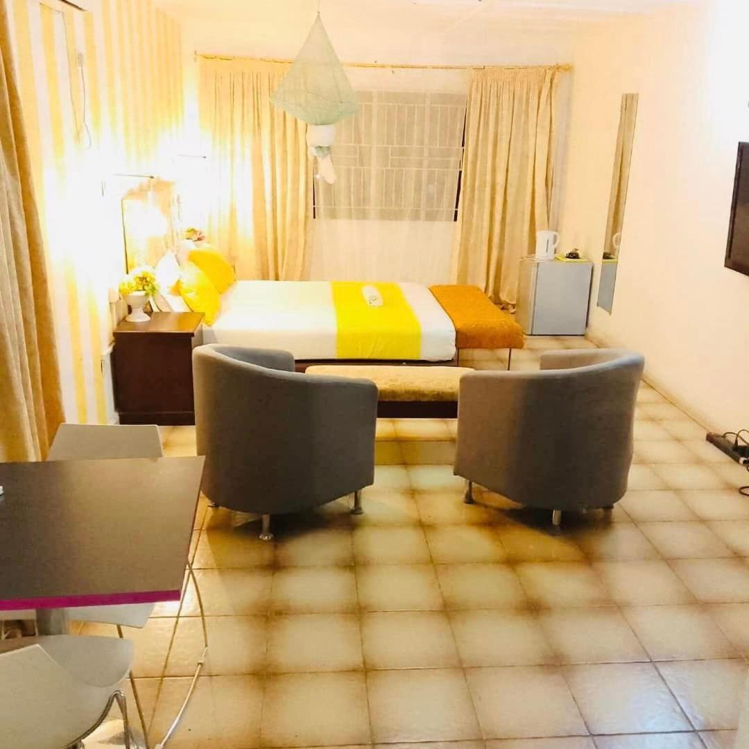Zunox Guest House Φρίταουν Εξωτερικό φωτογραφία
