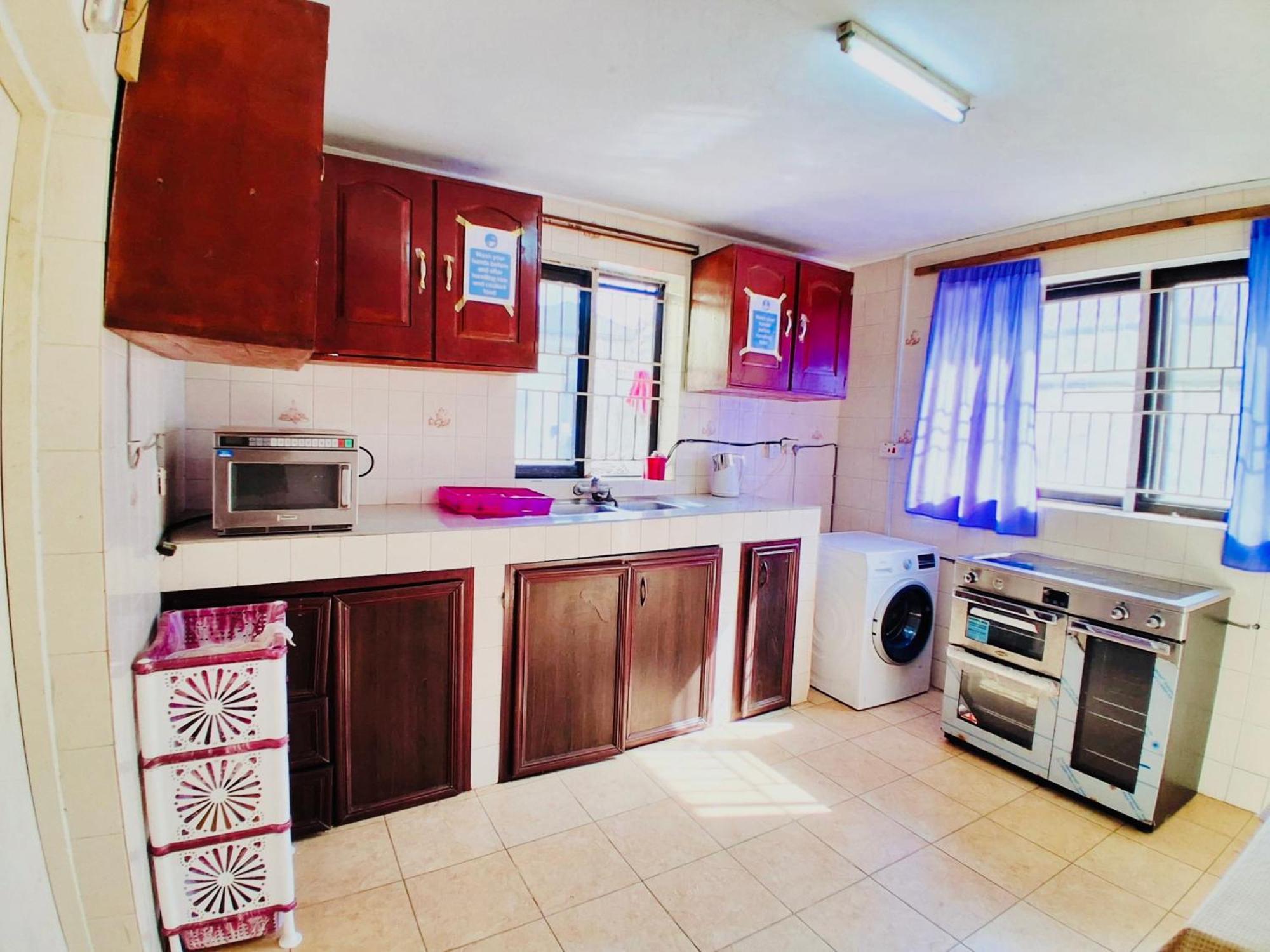 Zunox Guest House Φρίταουν Εξωτερικό φωτογραφία