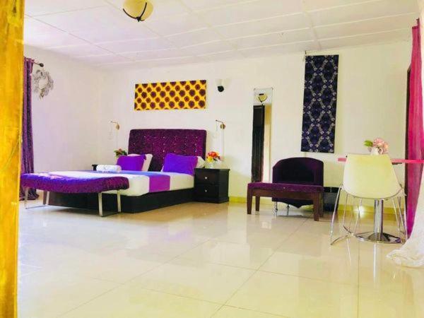 Zunox Guest House Φρίταουν Εξωτερικό φωτογραφία