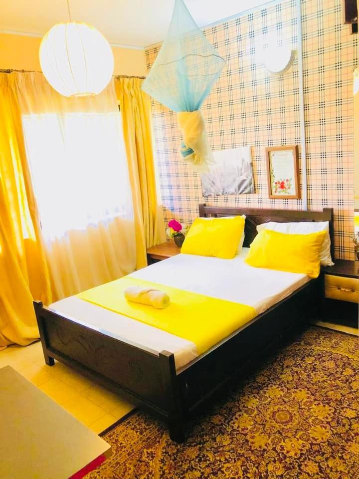 Zunox Guest House Φρίταουν Εξωτερικό φωτογραφία
