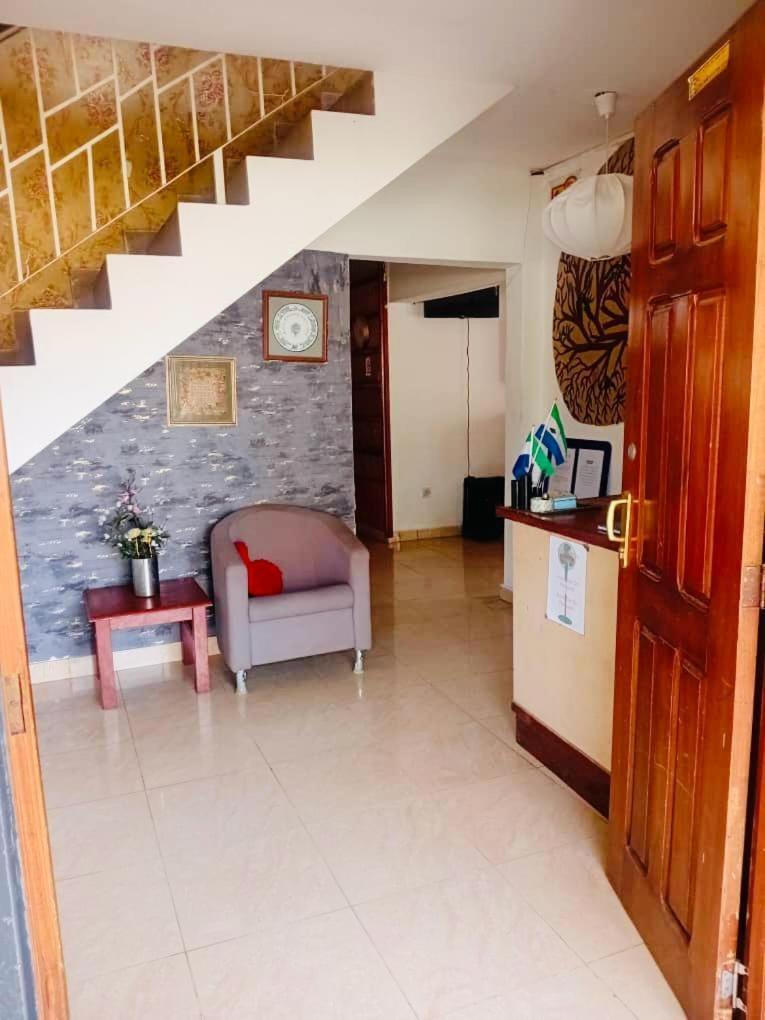 Zunox Guest House Φρίταουν Εξωτερικό φωτογραφία